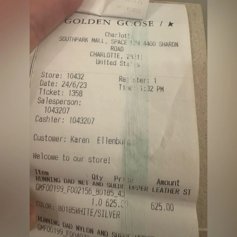 Authentic Almost New Men’s Dad Star Golden Goose Sneaker - Picture 6 of 7